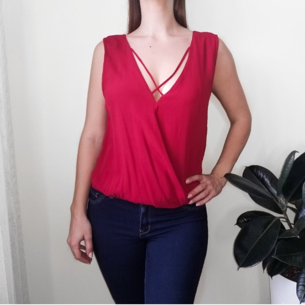 Gorgeous Bodysuit Strappy V-neck Blouse Wrap-style Sleeveless Top Larje